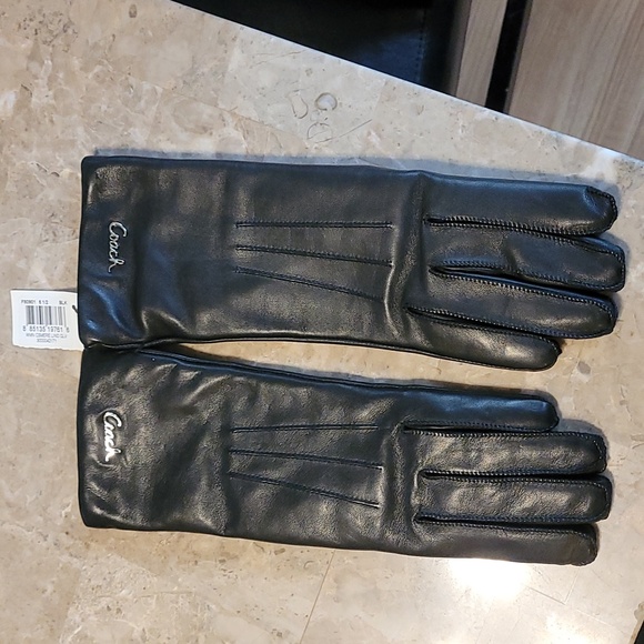 Coach Accessories - *SALE* Vintage, Coach black leather gloves cashmere lined, size 6.5/small